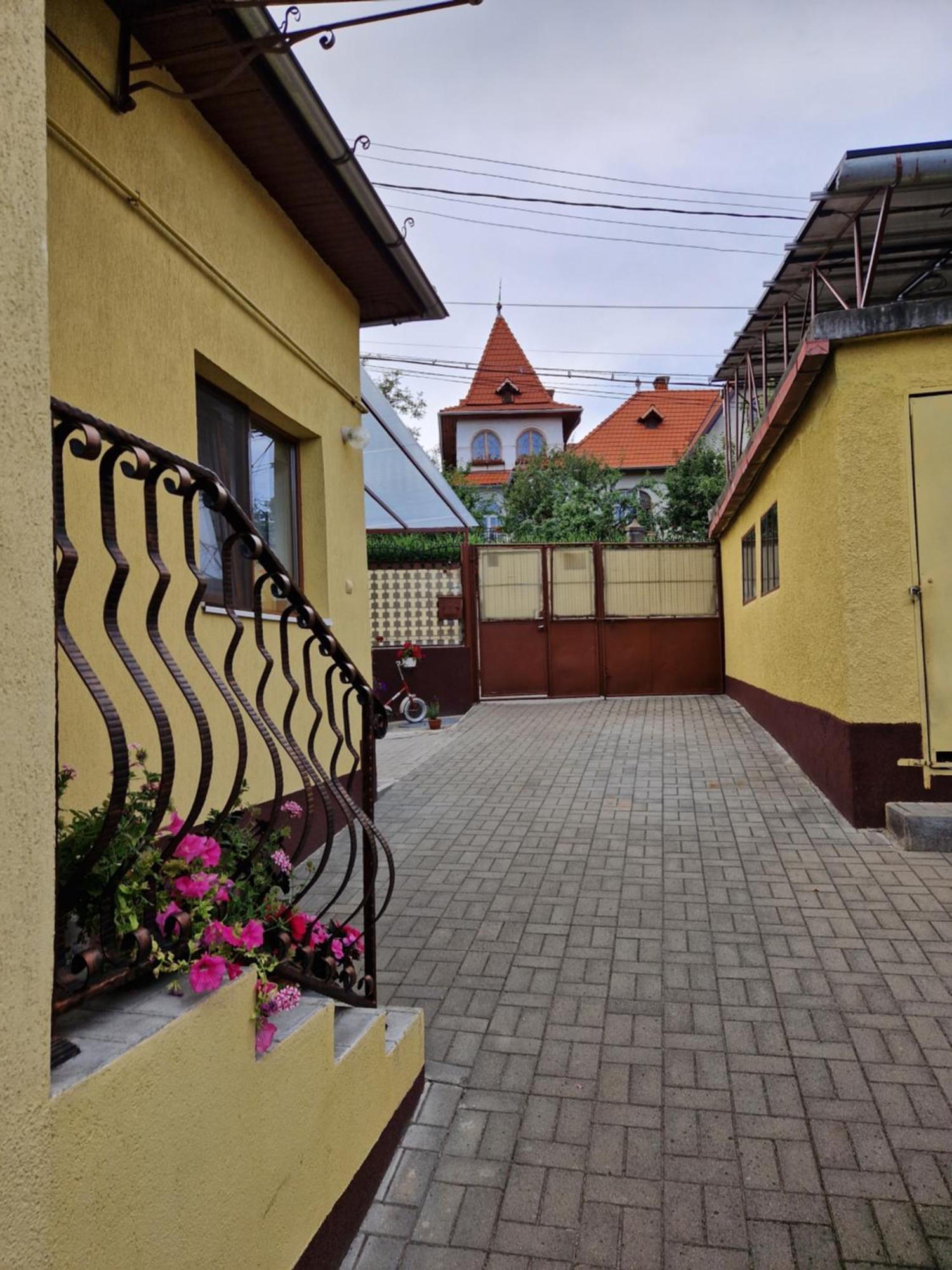 1 For Rent Hotel Клуж-Напока Екстериор снимка